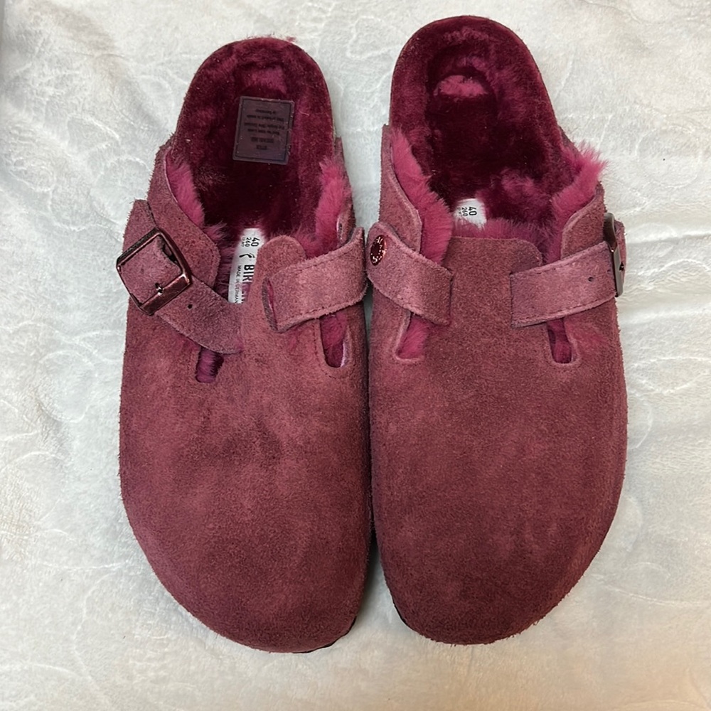 Birkenstock Boston fur in maroon